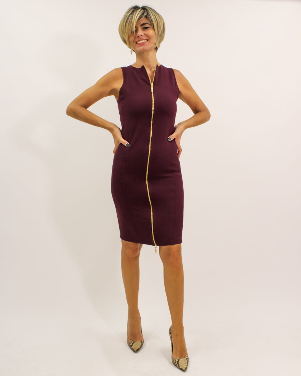 Vestido Bordeaux sem Manga com Fecho