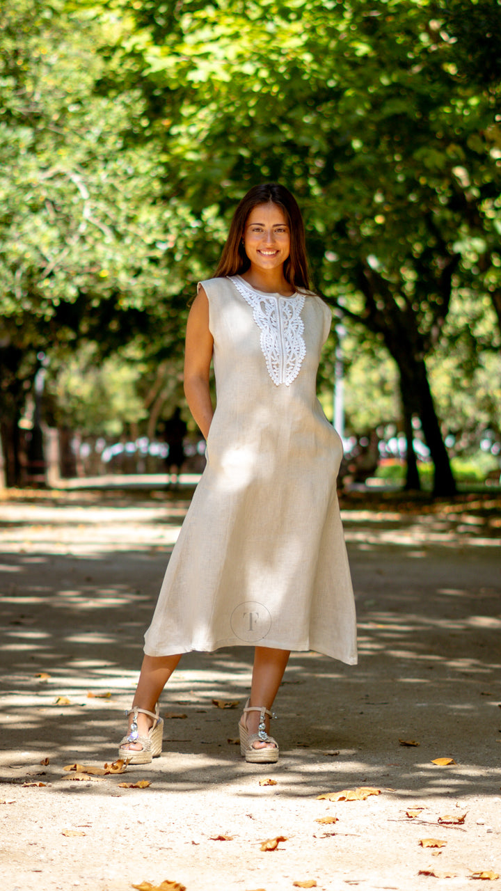 Vestido Linho Bege S/Manga C/Renda