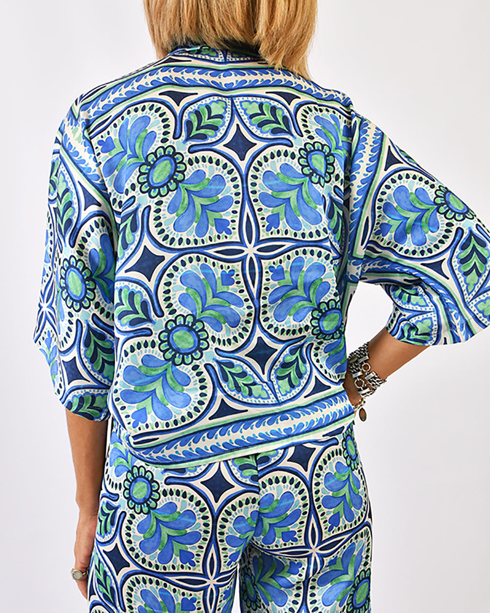 Conjunto Padrão Azul e Branco