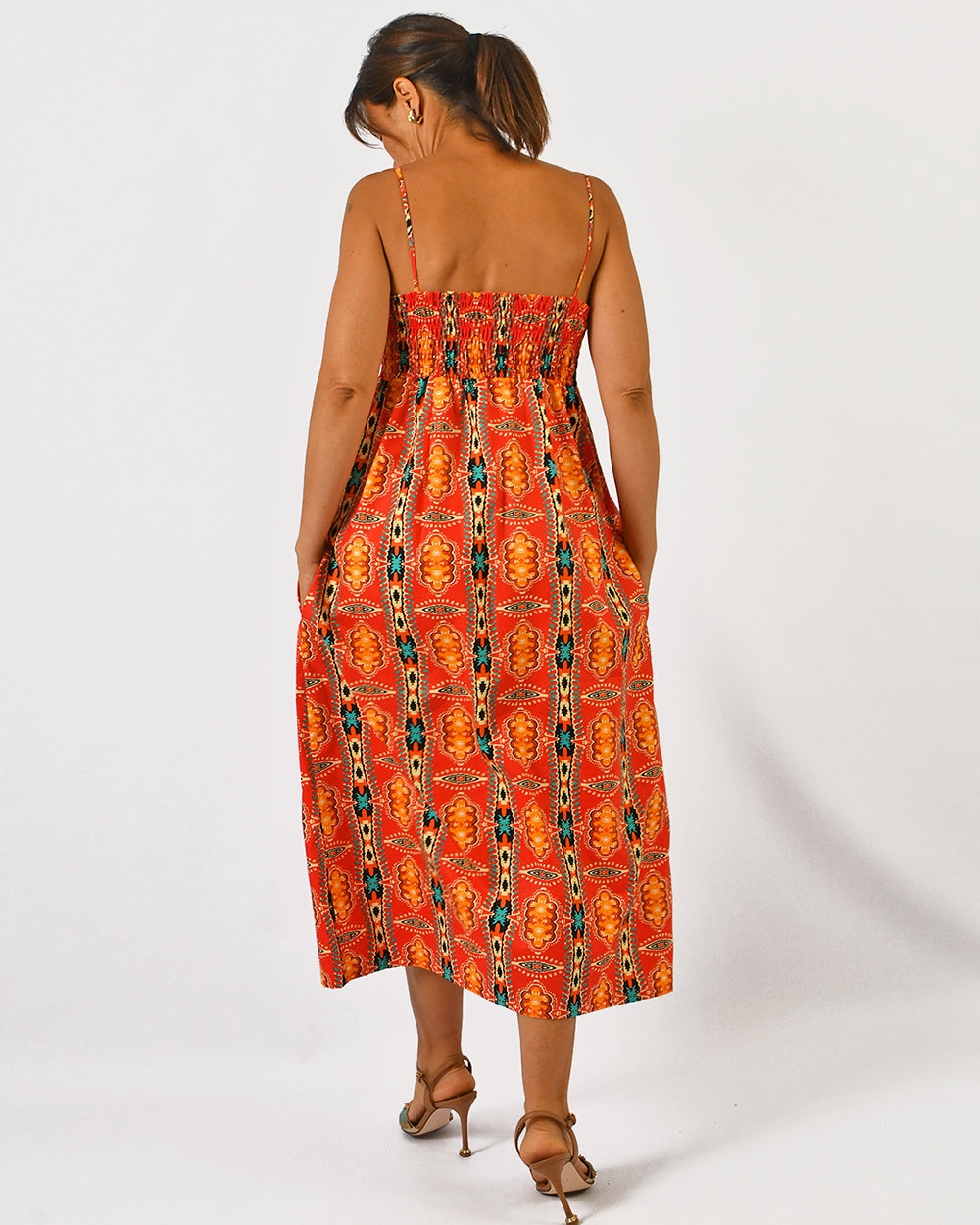 Vestido de Alças Padrão Afro