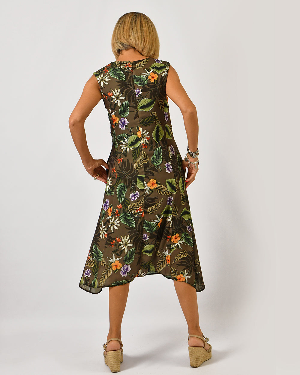 Vestido Verde Florido S/Manga