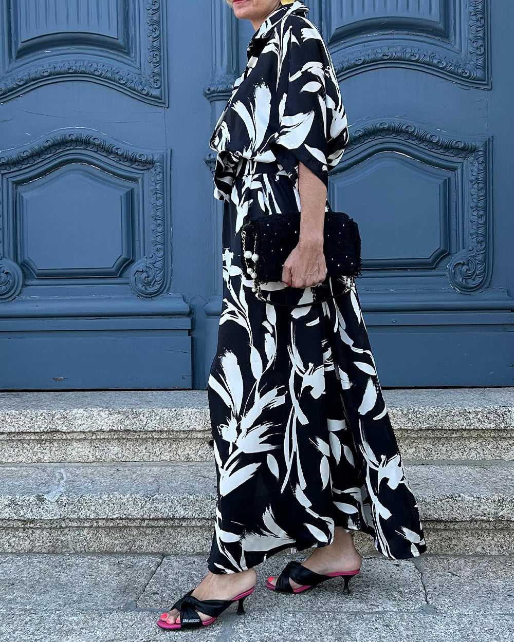 Vestido Comprido Camiseiro Preto e Branco Florido