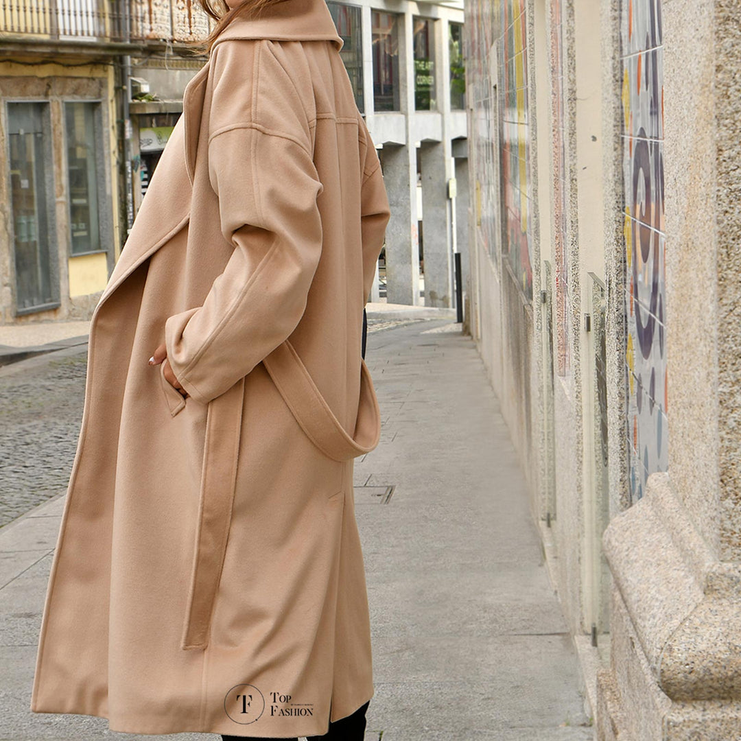 Sobretudo de Fazenda Bege com Gola e Cinto