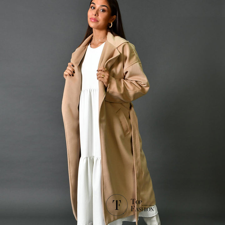 Sobretudo de Fazenda Bege com Gola e Cinto