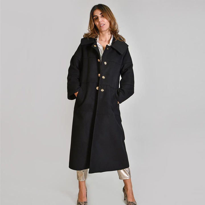 Sobretudo de Fazenda Preta com Gola